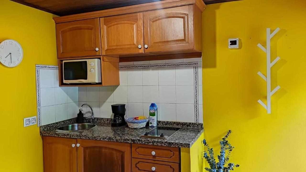Apartamentos Rurales La Laguna Somiedo Valle de Lago Exterior photo
